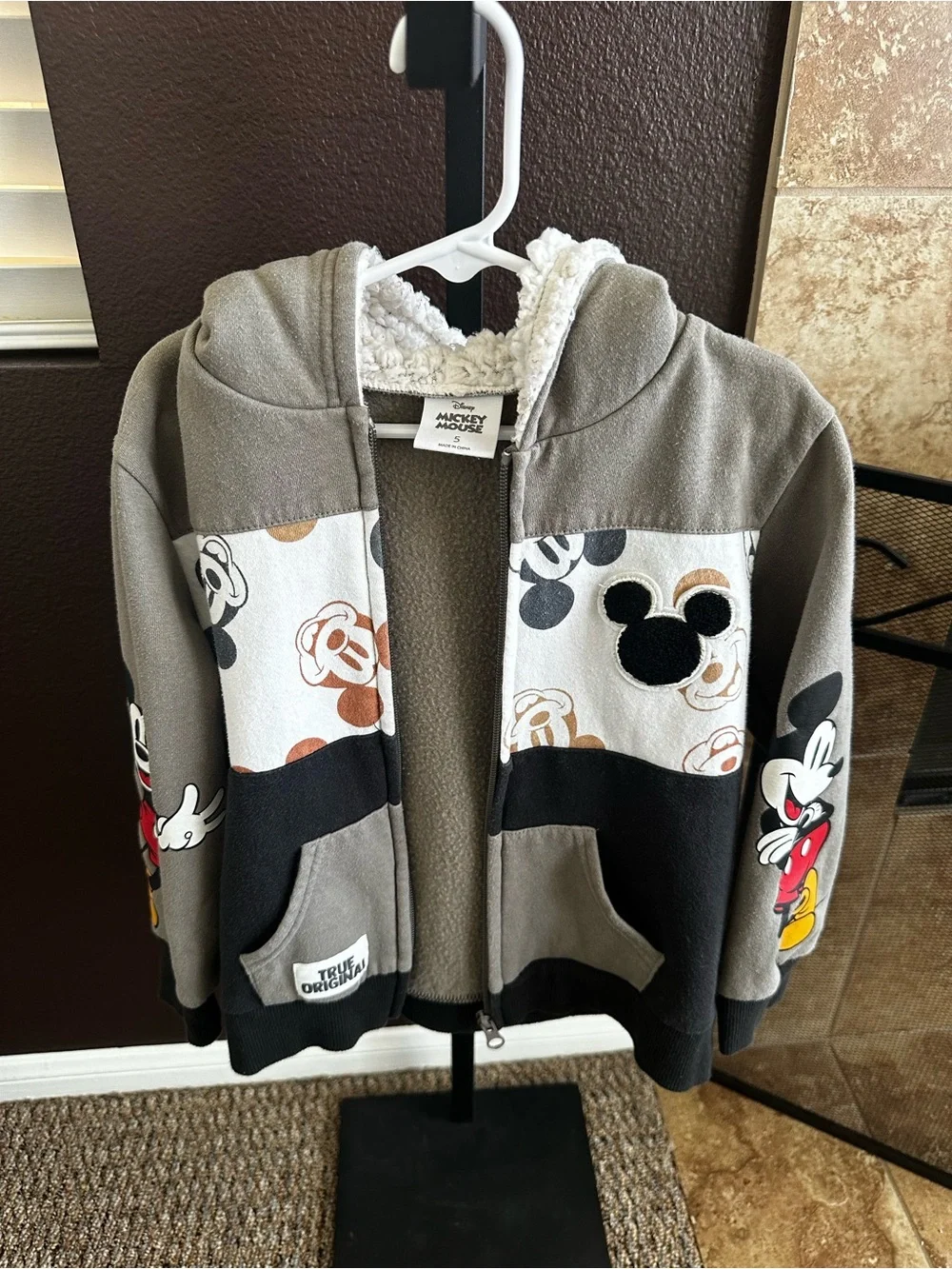 Disney Mickey Mouse Zip Up Hoodie. Kids size 5.